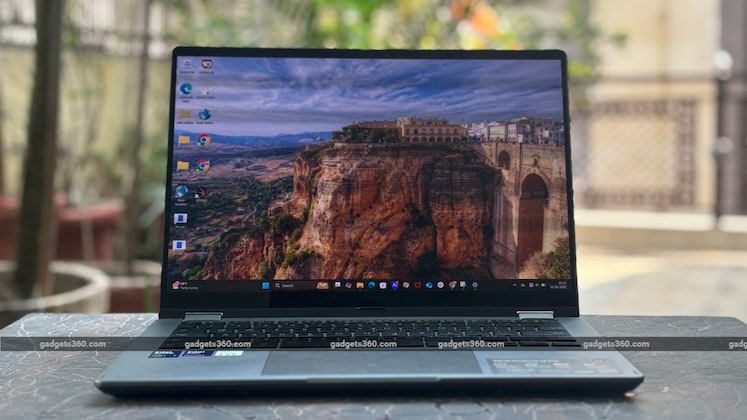 Asus Vivobook 14 Flip (2025)